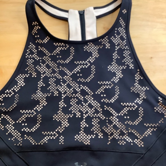 UNDER ARMOUR Misty Copeland Signature Lace Crop Top Size L - Picture 4 of 14